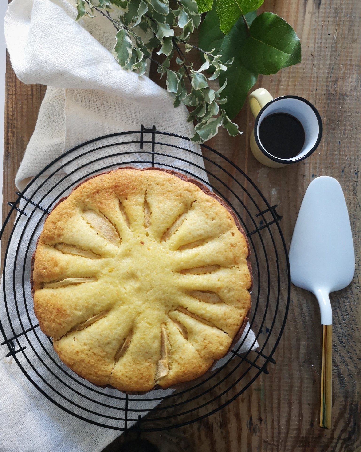 La ricetta della torta di mele con due impasti