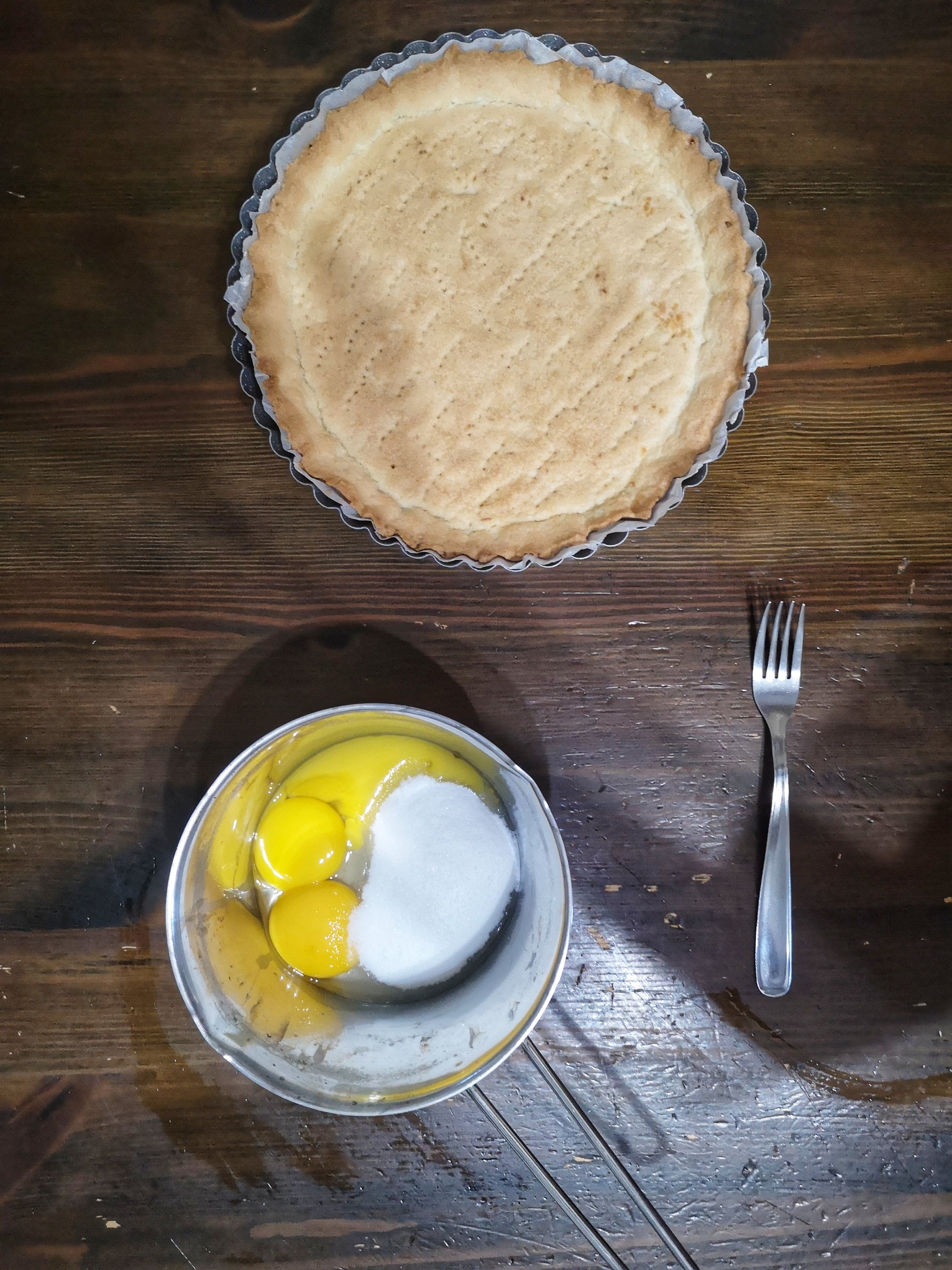 Crostata estiva di pesche
