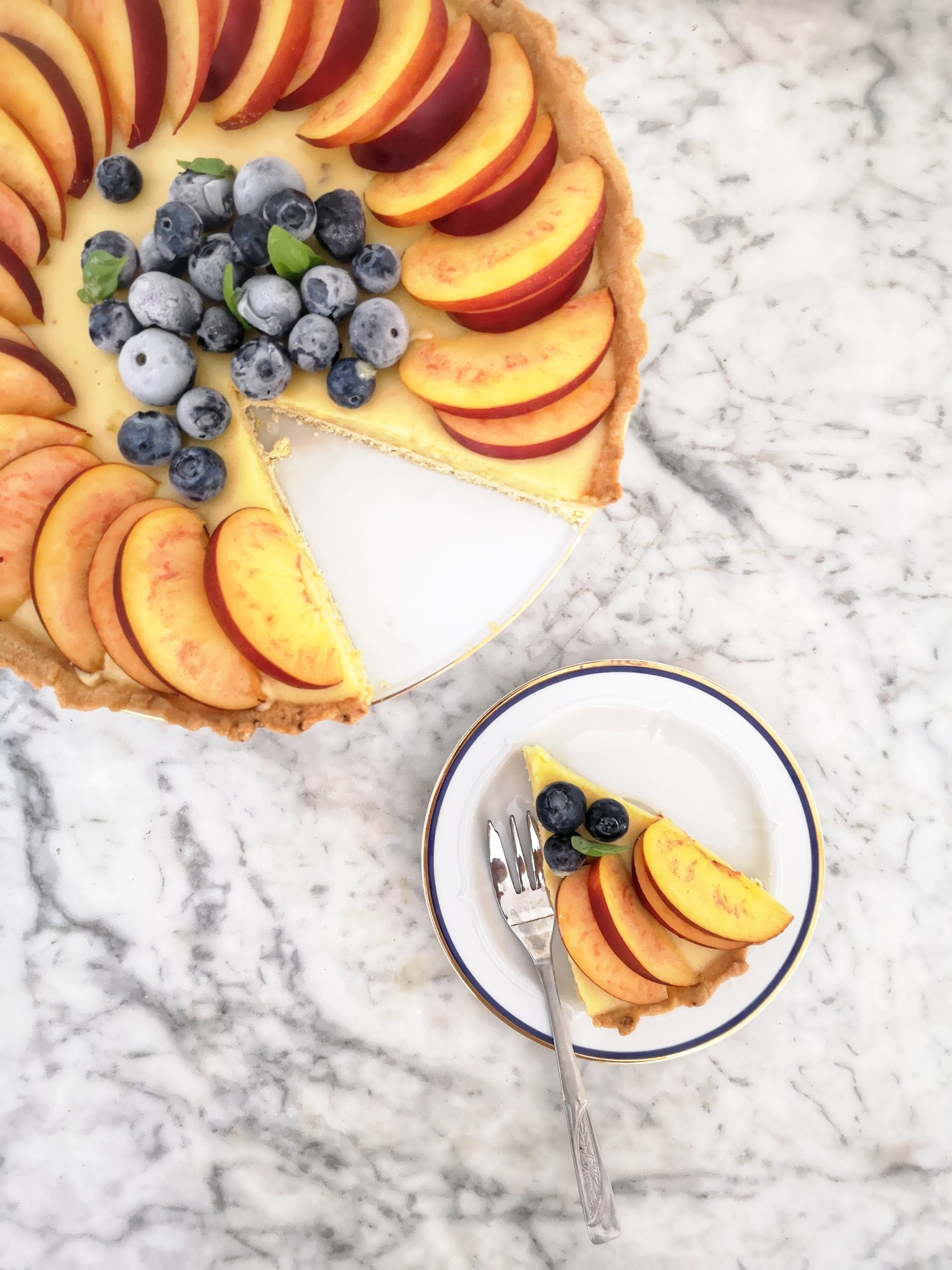 Crostata estiva di pesche