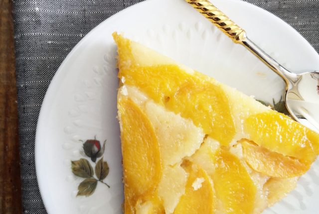 crostata rovesciata di pesche