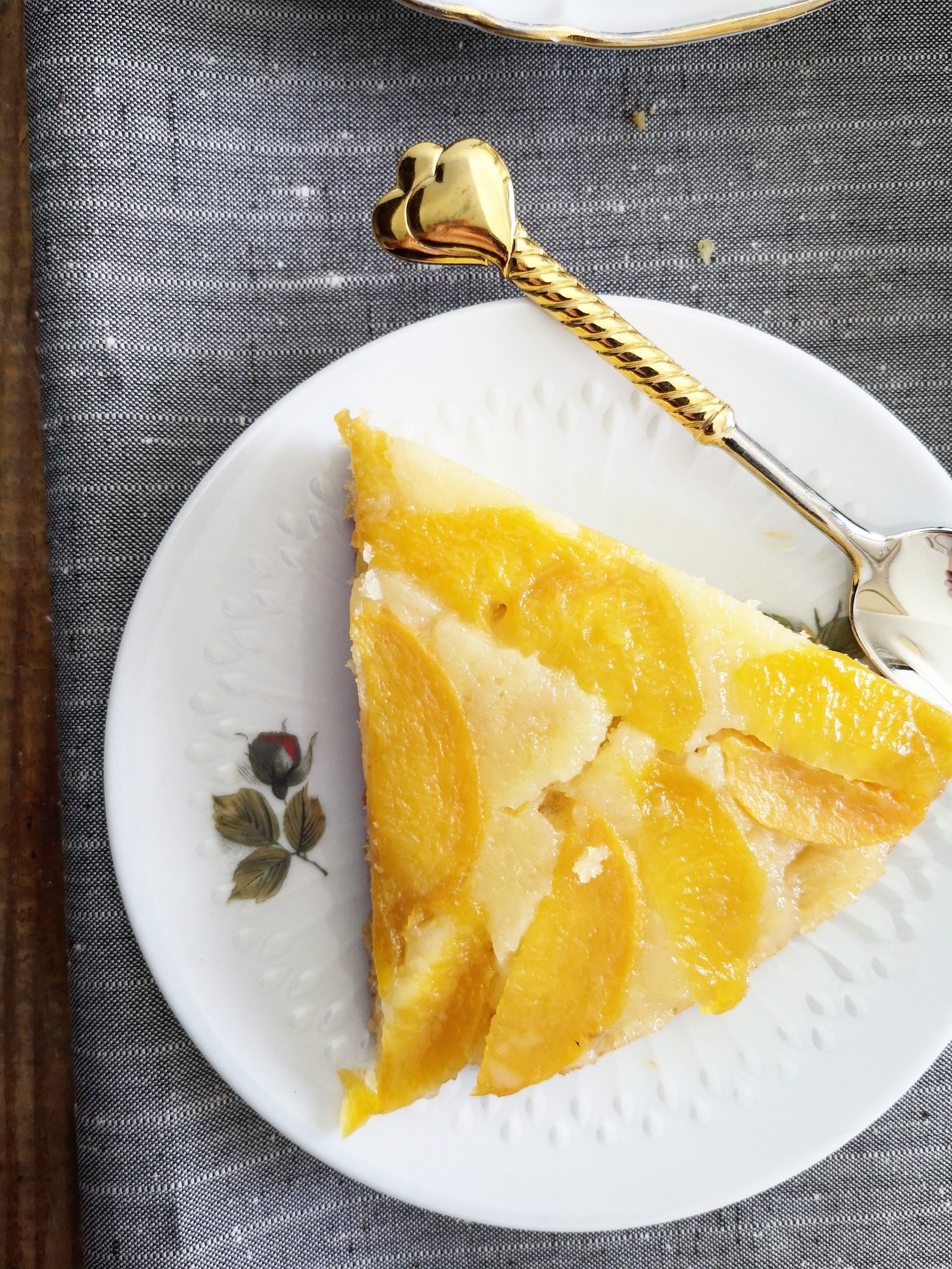 crostata rovesciata di pesche