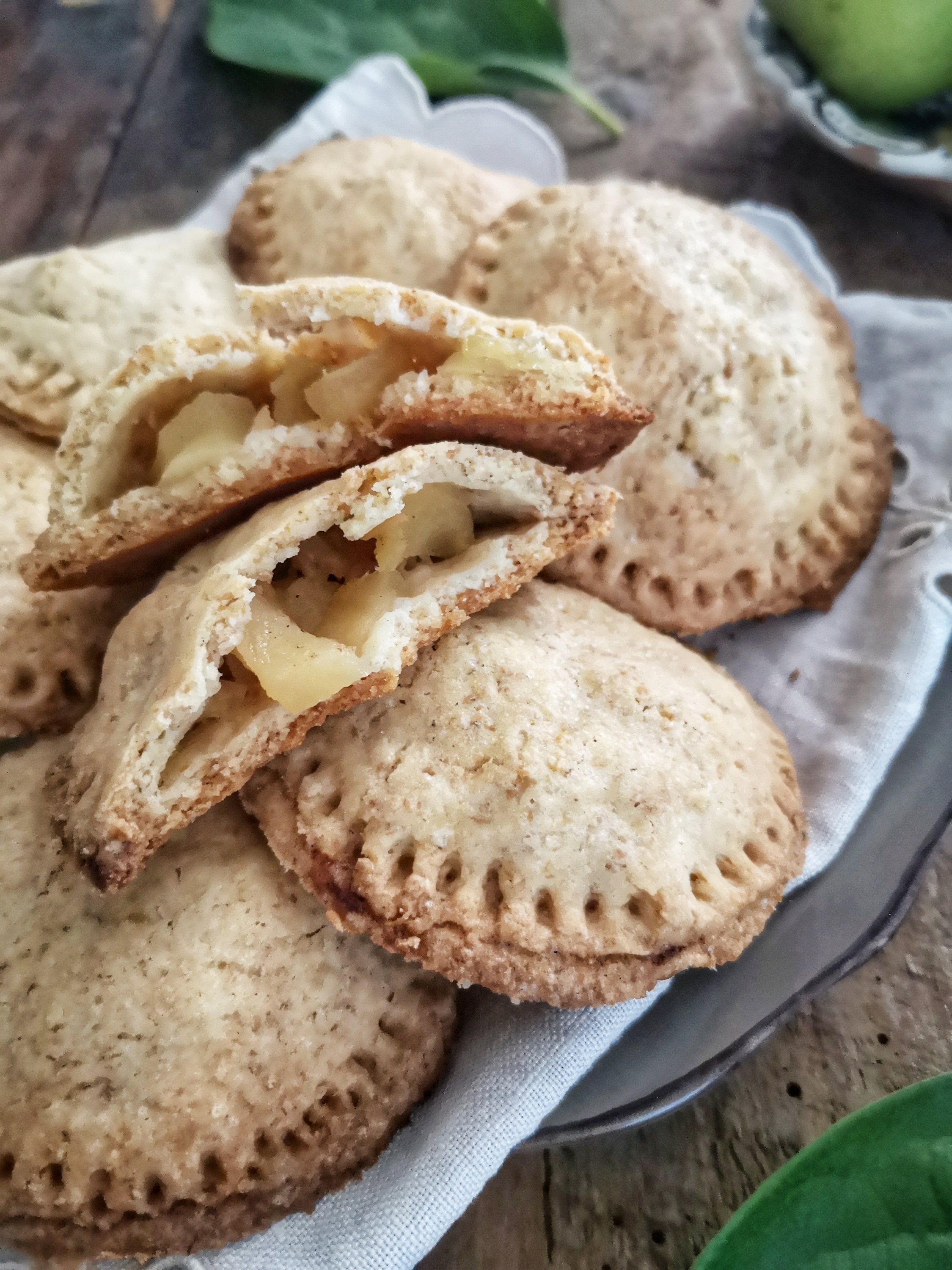 Biscotti ripieni alle mele