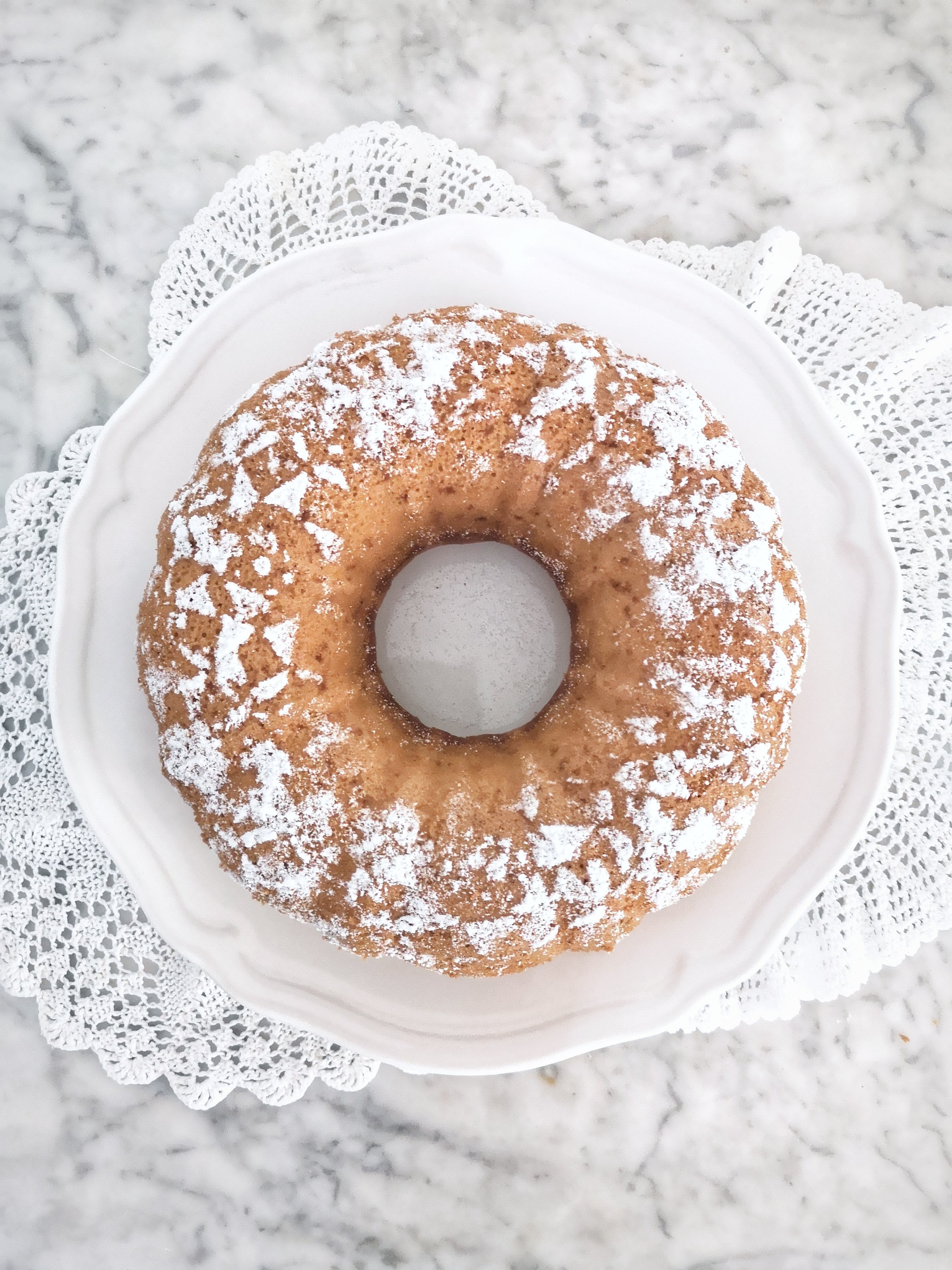 Ciambella con farina di farro e latte di cocco