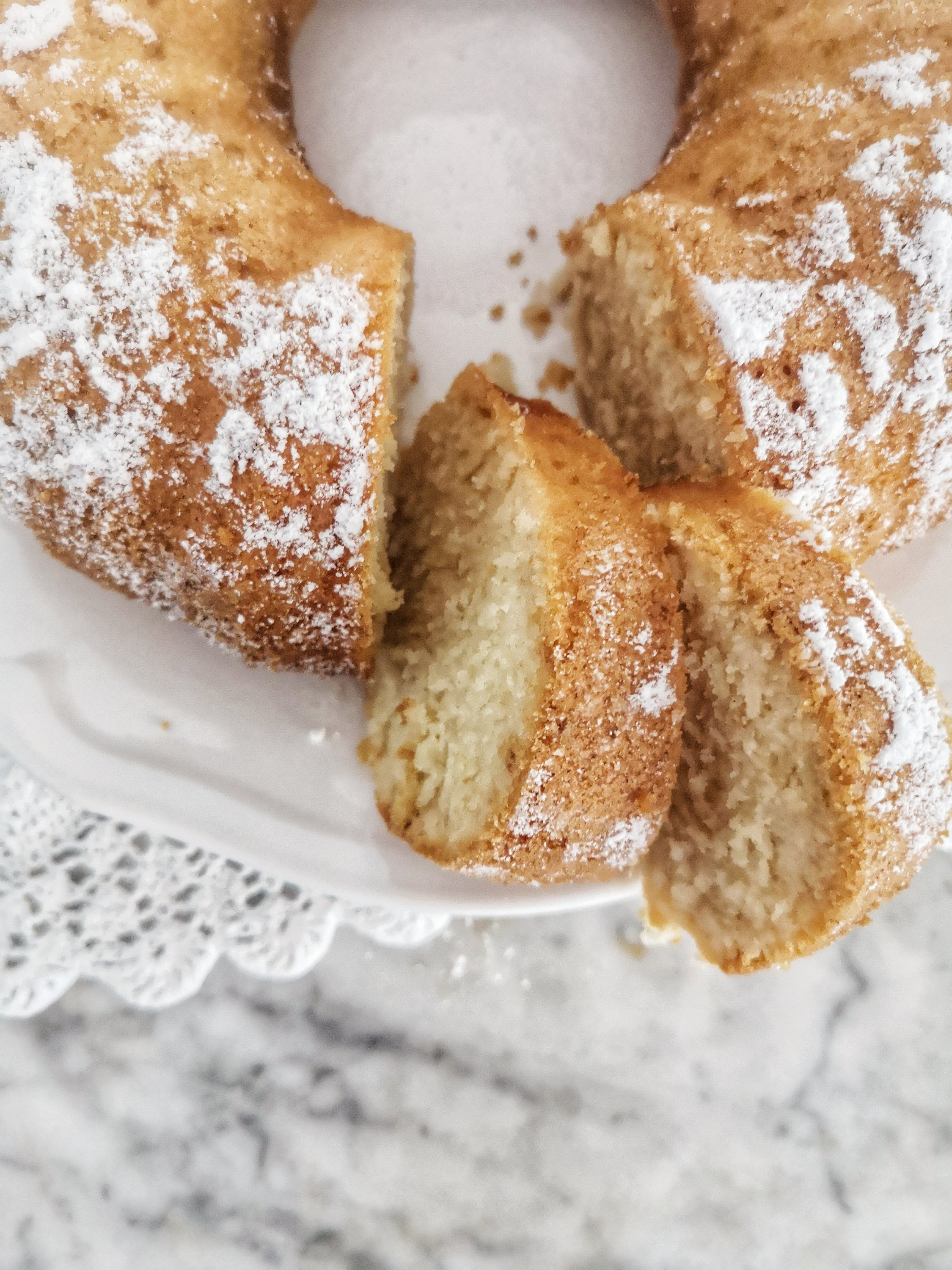 Ciambella con farina di farro e latte di cocco