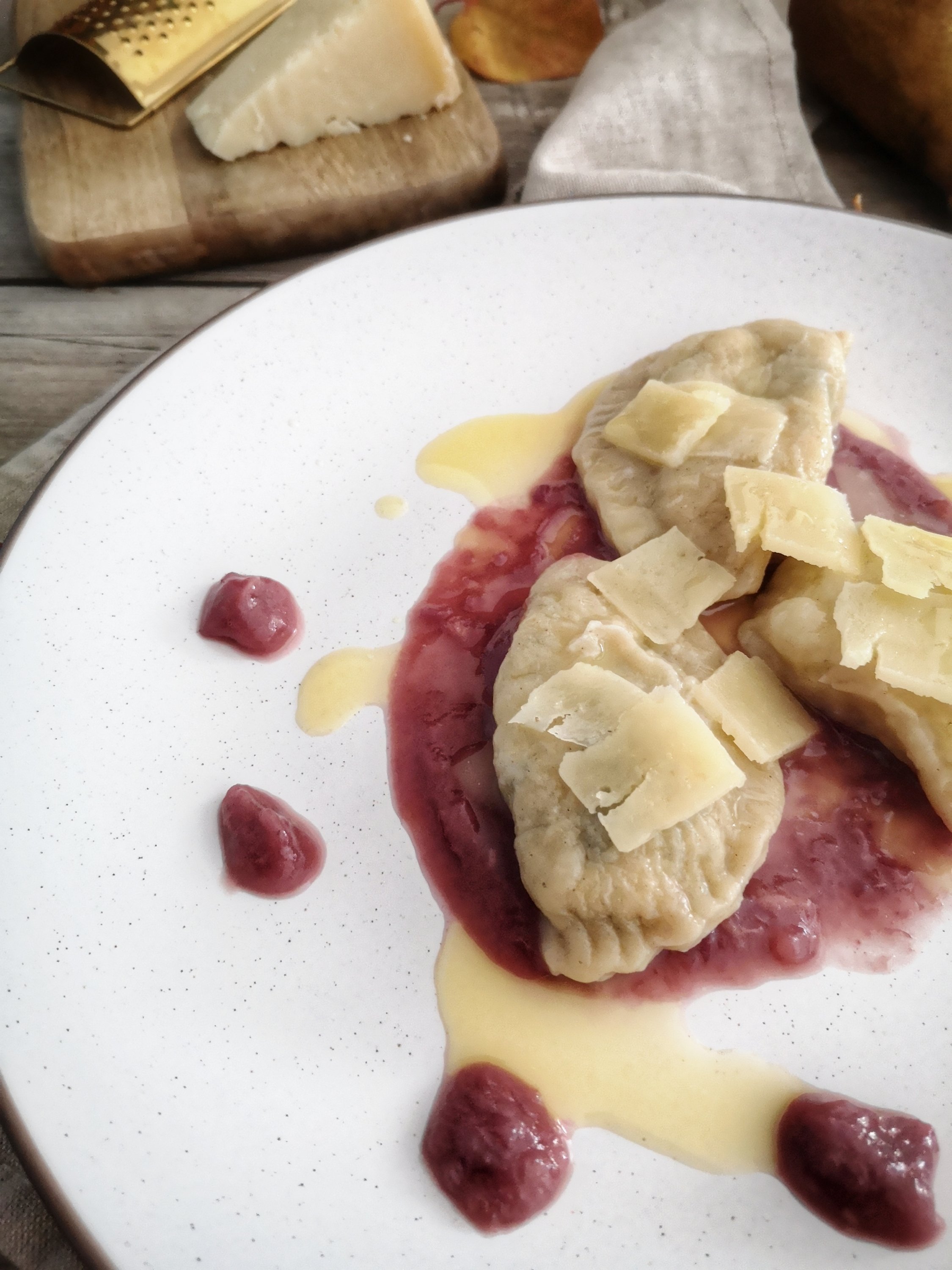 Ravioli di ricotta e borragine
